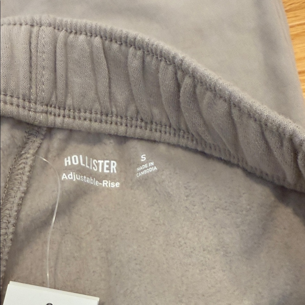 Women’s Tan Jogger Pants - Picture 4 of 5